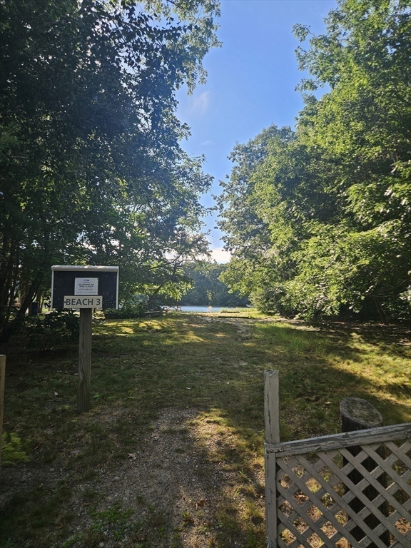 11 Cardinal Ave Property Photo 25