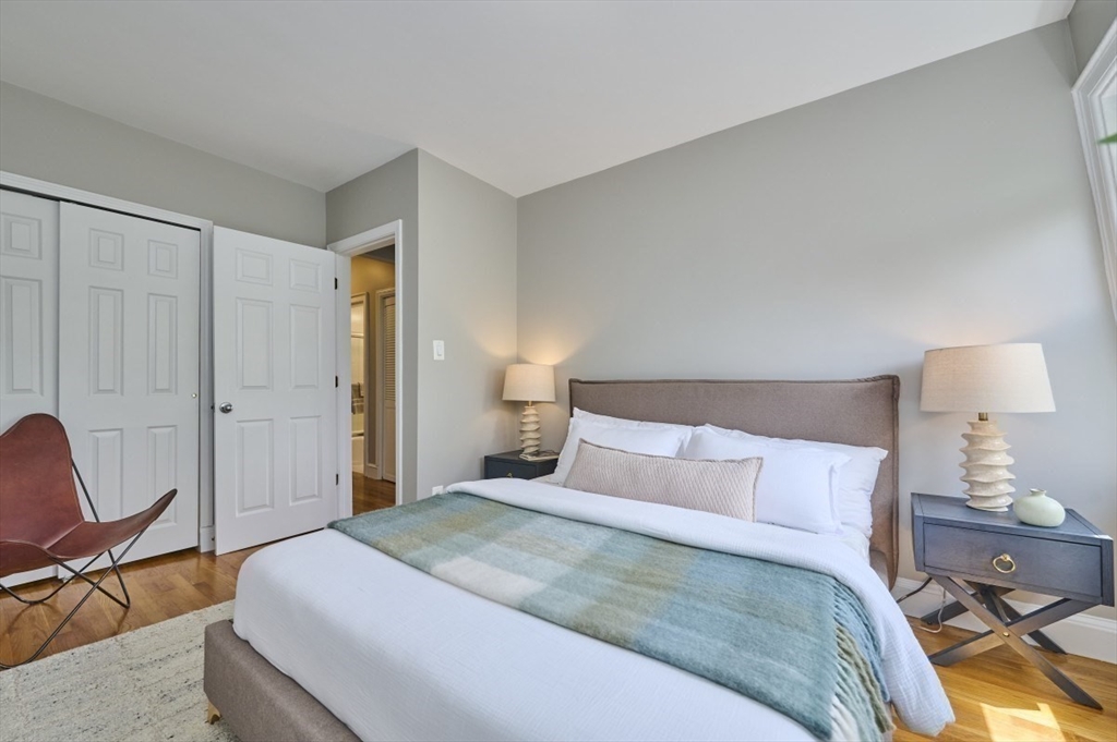 20 Hereford Street # 4 Property Photo 12