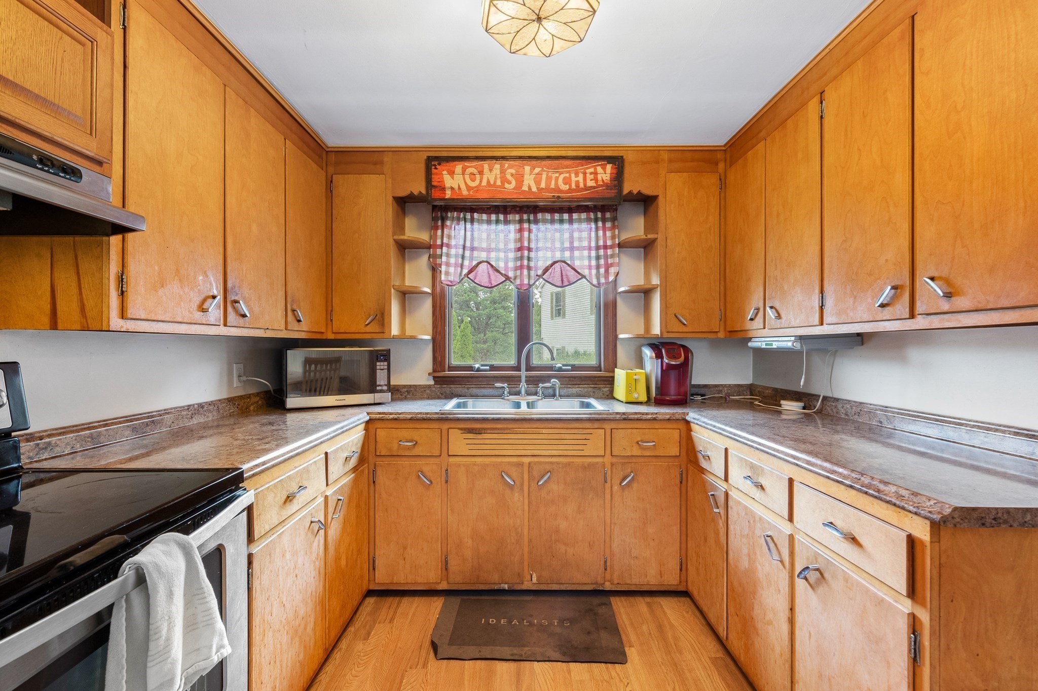 54 Stockholm Avenue Property Photo 15