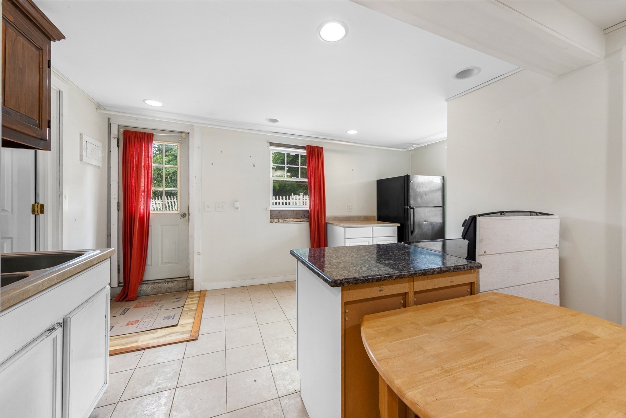 54 Stockholm Avenue Property Photo 27