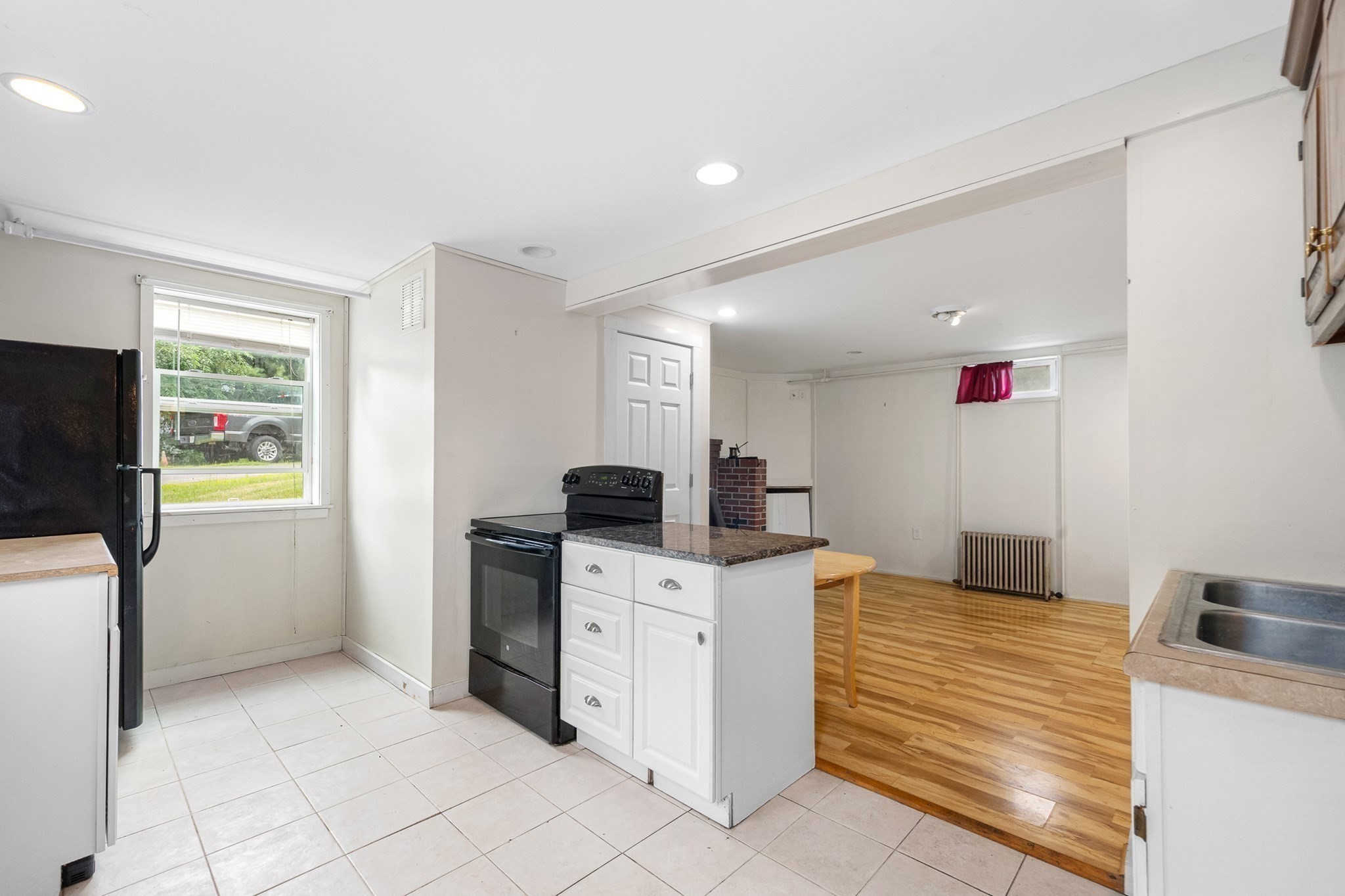 54 Stockholm Avenue Property Photo 29