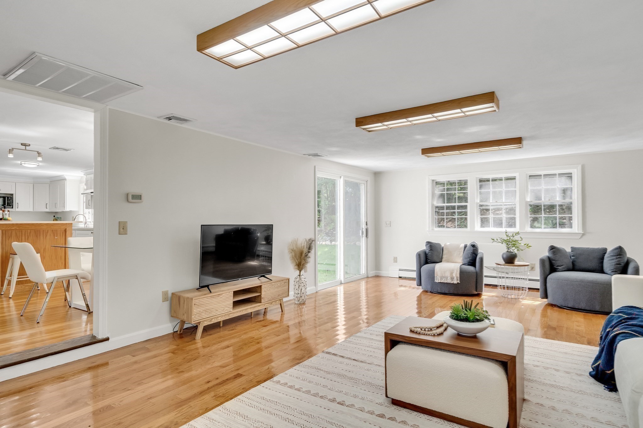 21 Wayland Hills Rd. Property Photo 6