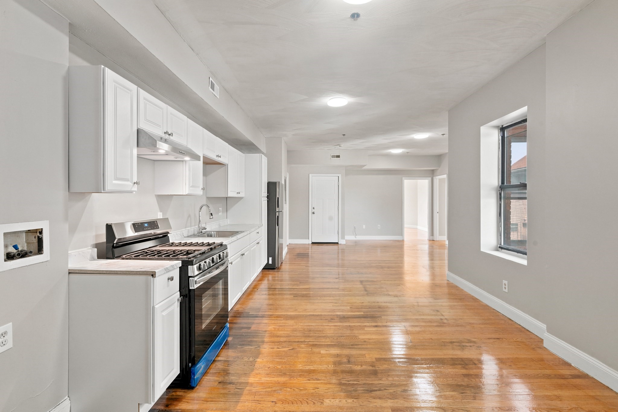 183 Chestnut St # 2l Property Photo 4