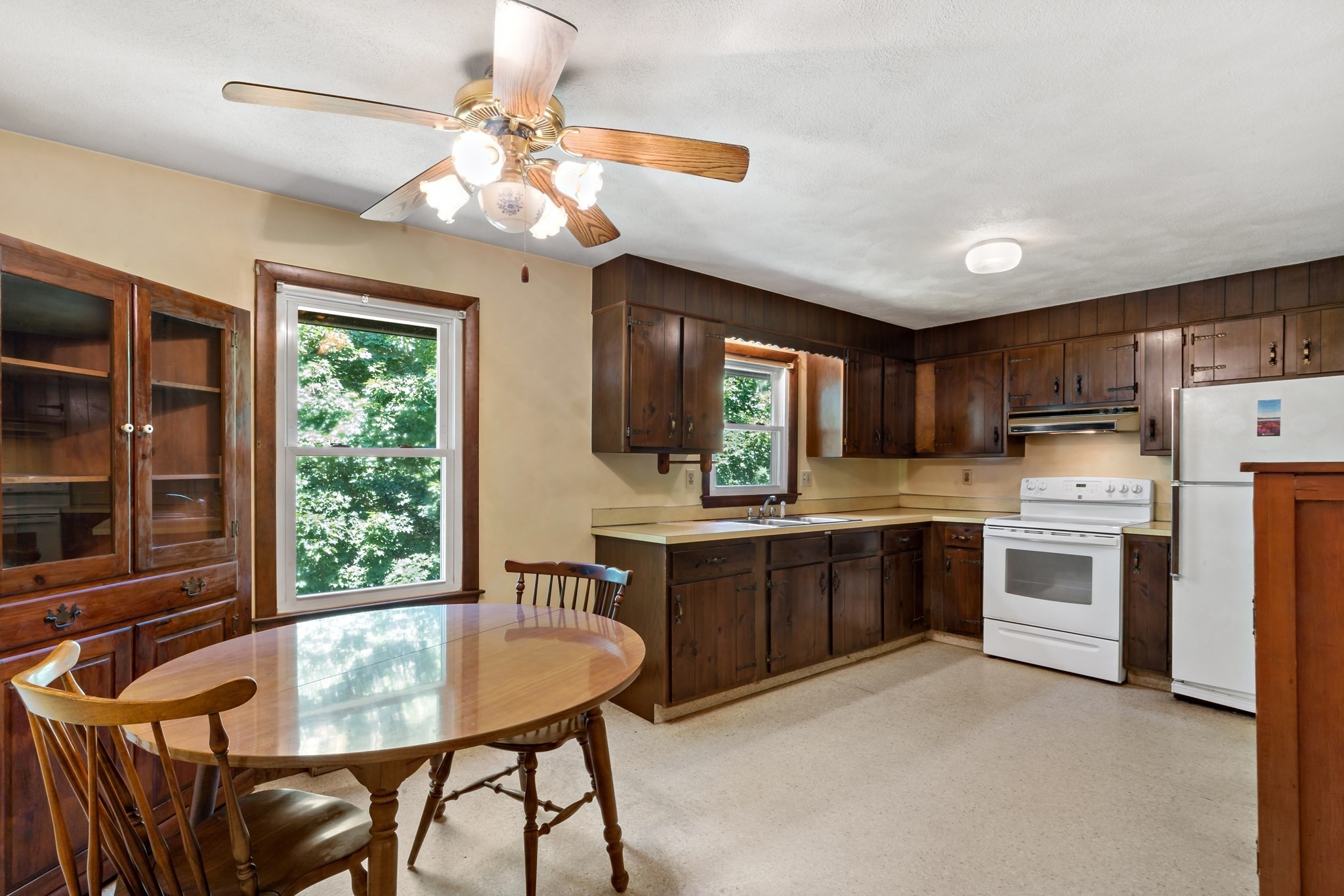 39 Grant Street Property Photo 7