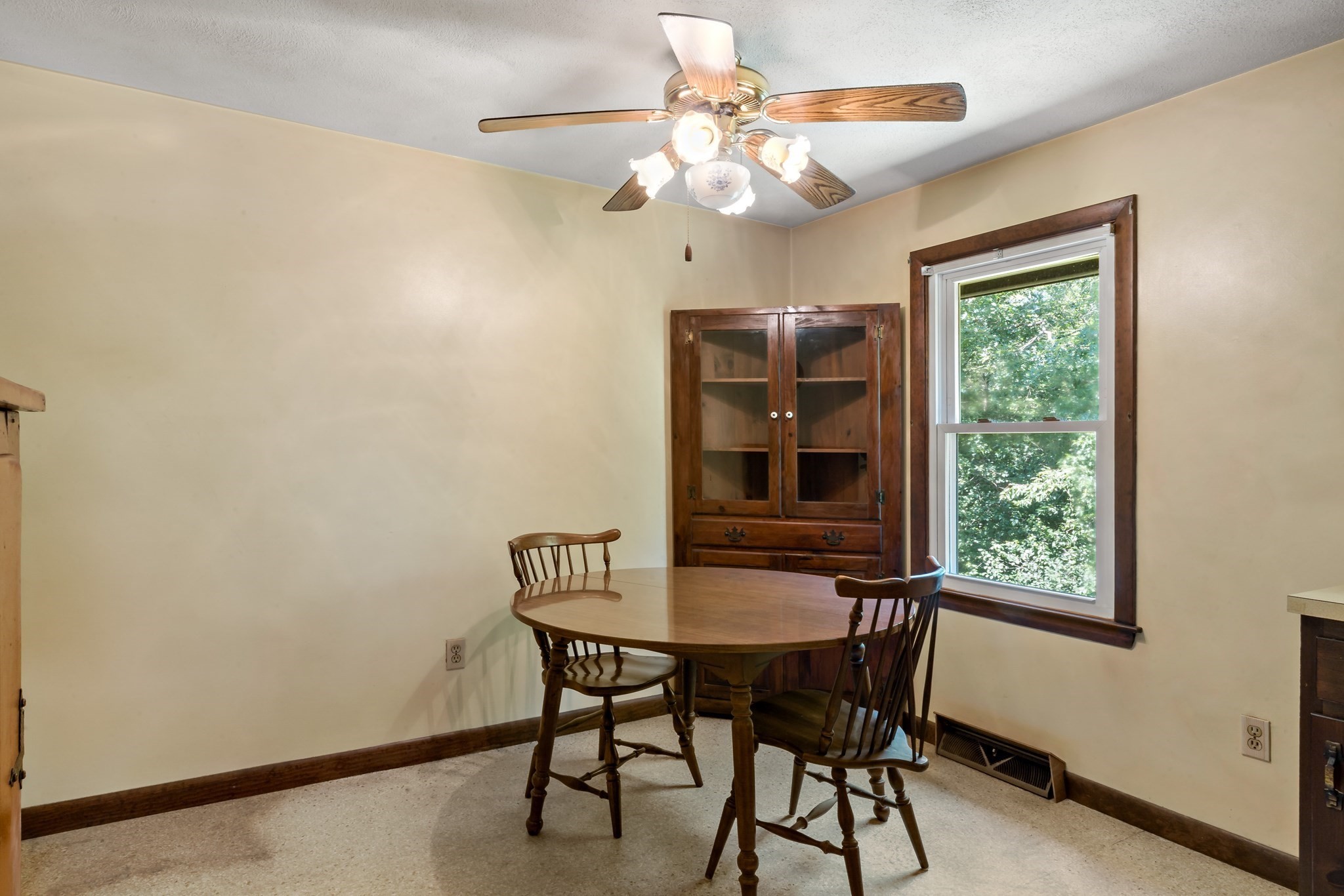 39 Grant Street Property Photo 11