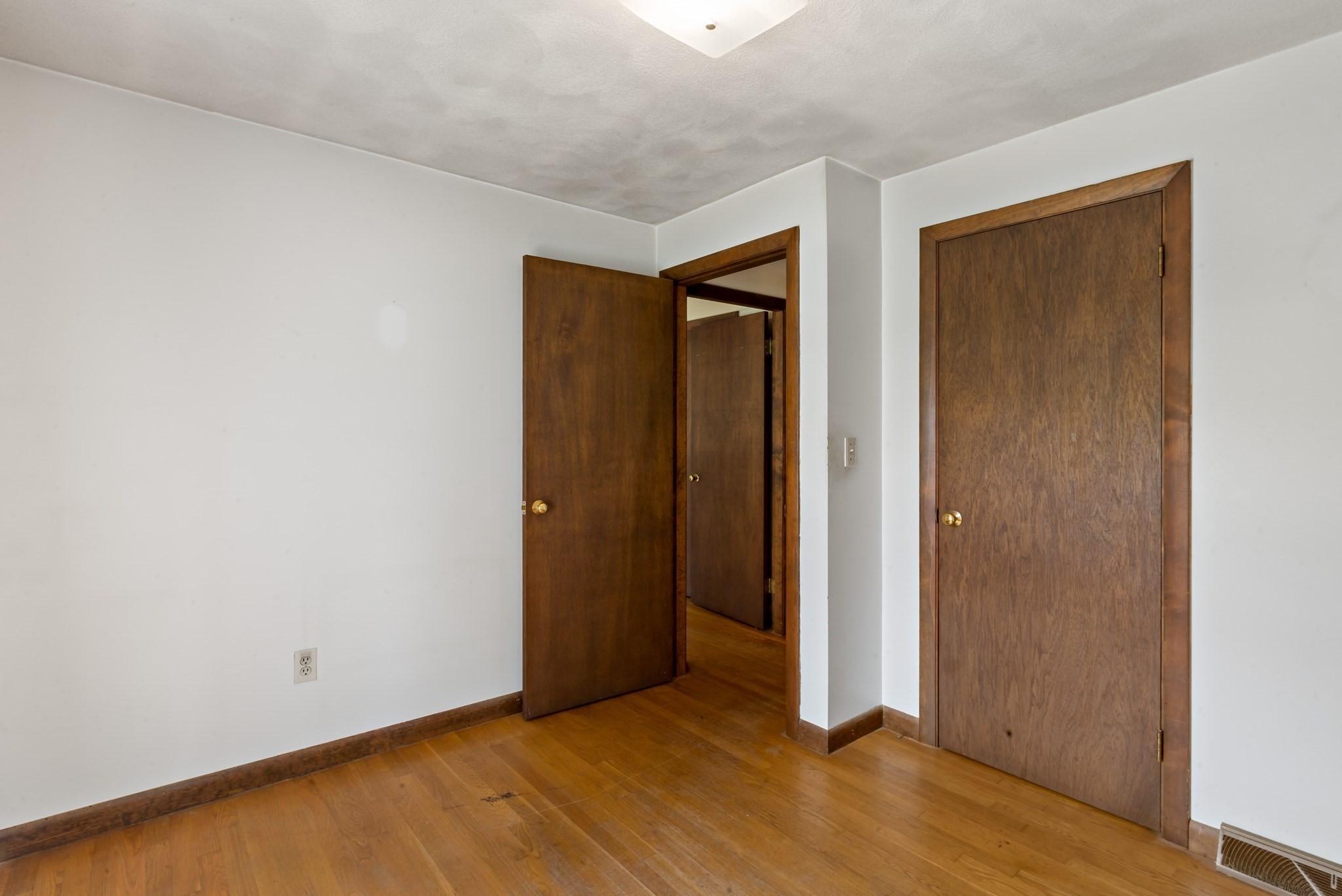 39 Grant Street Property Photo 18