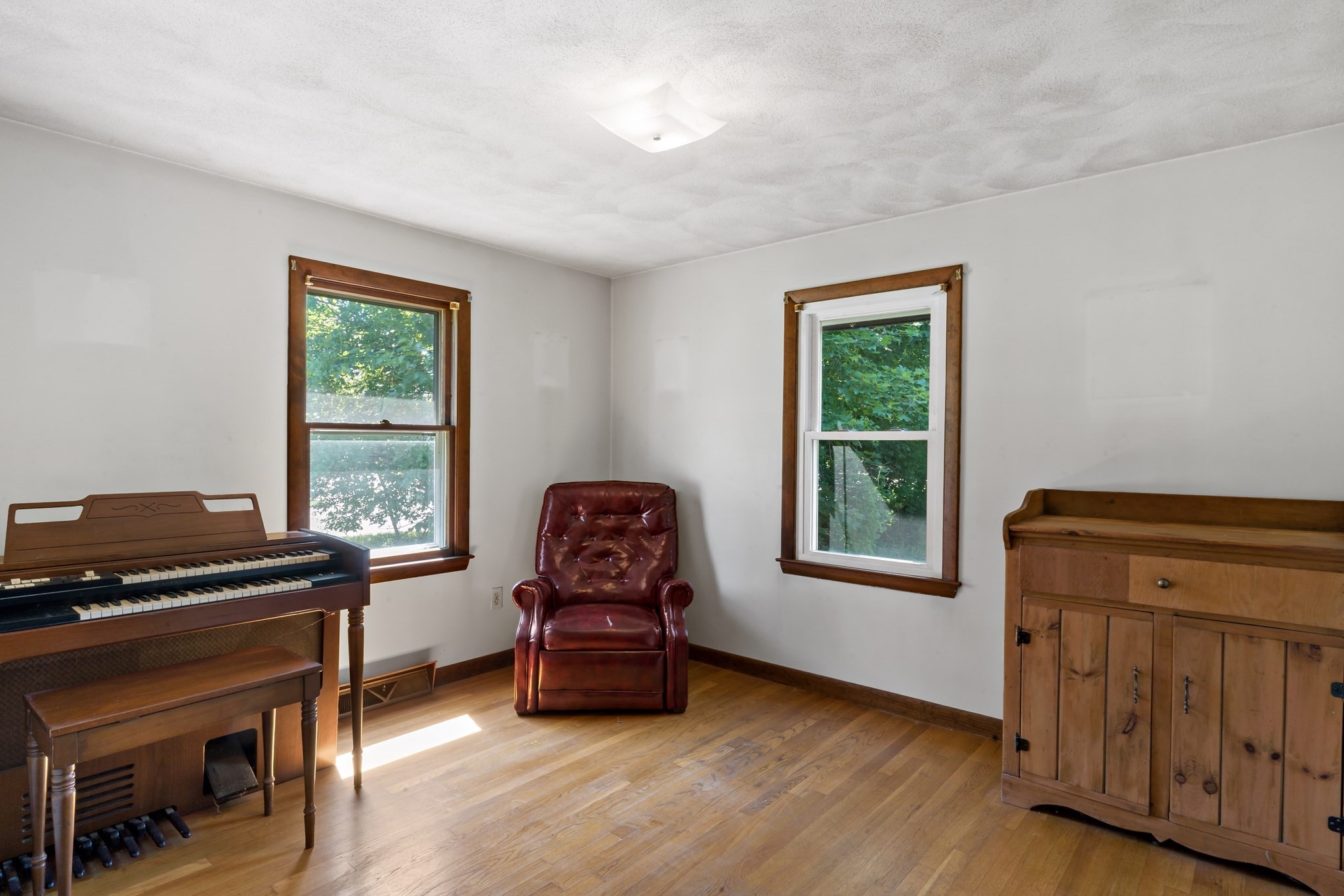 39 Grant Street Property Photo 19