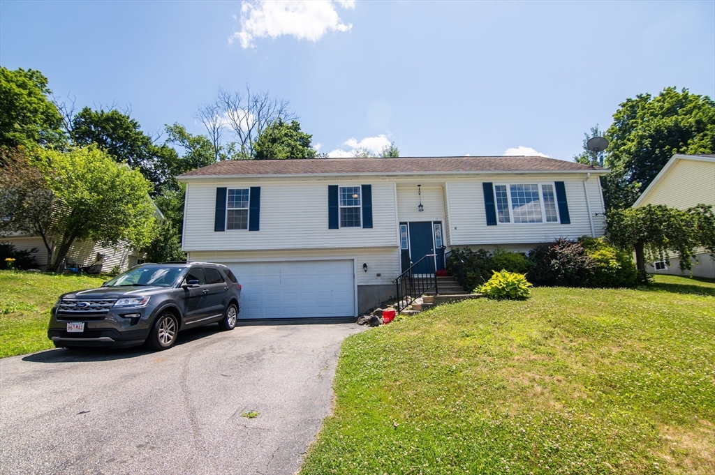 8 Sullivan St Property Photo 1