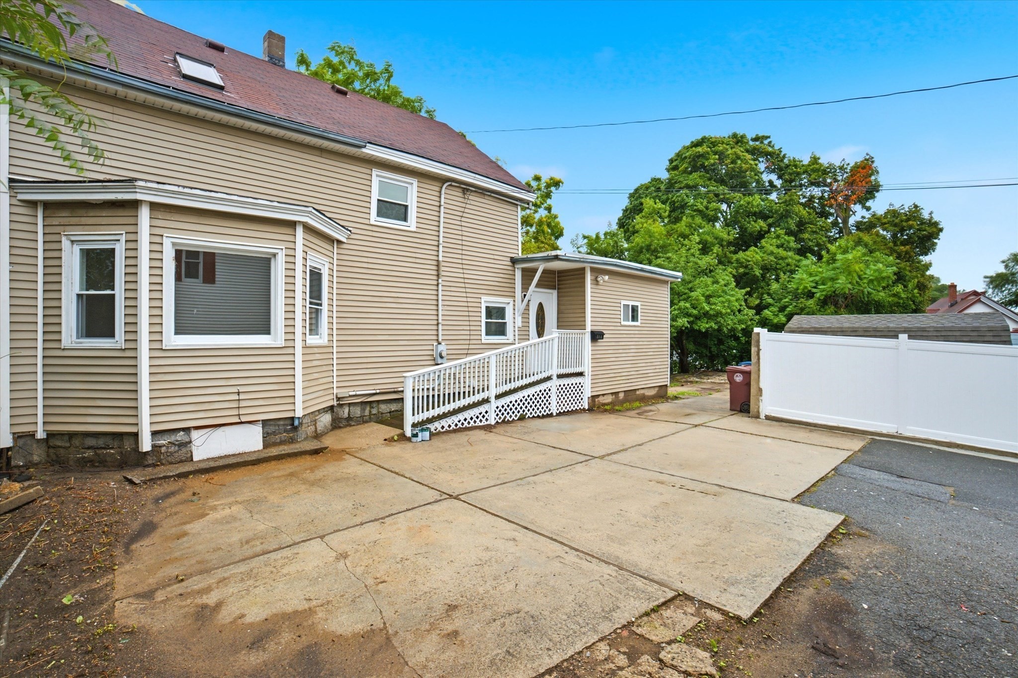 111 Liberty St Property Photo 35