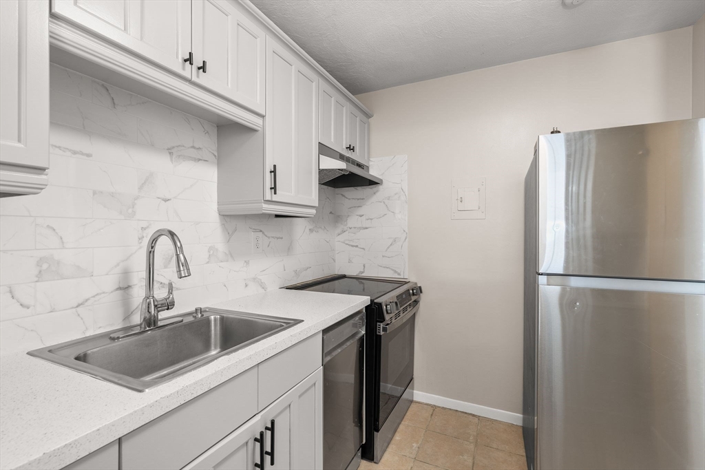 68 Summer Ave # 1 Property Photo 6