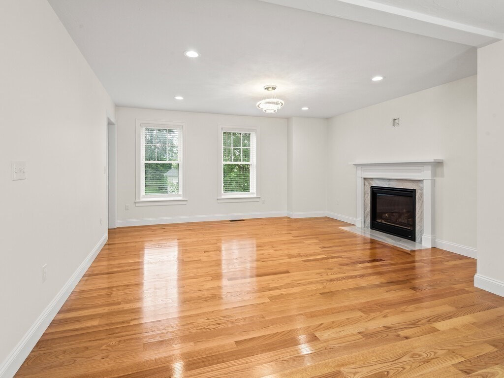 11 Whisper Drive Property Photo 15