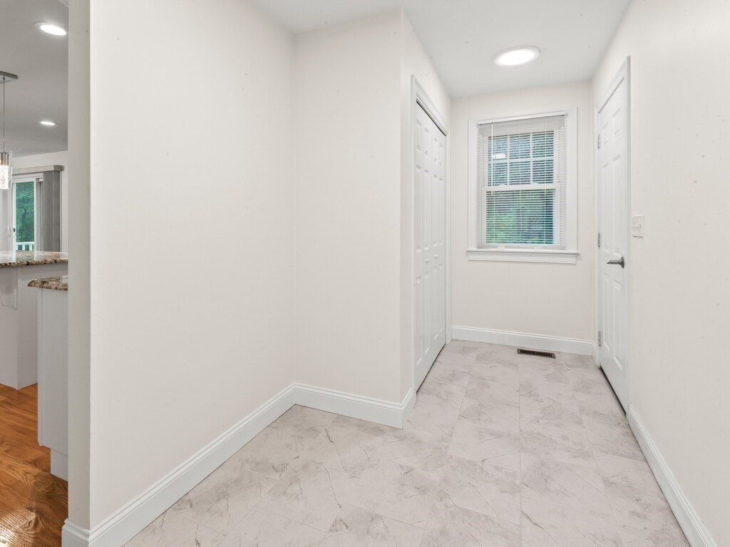 11 Whisper Drive Property Photo 34