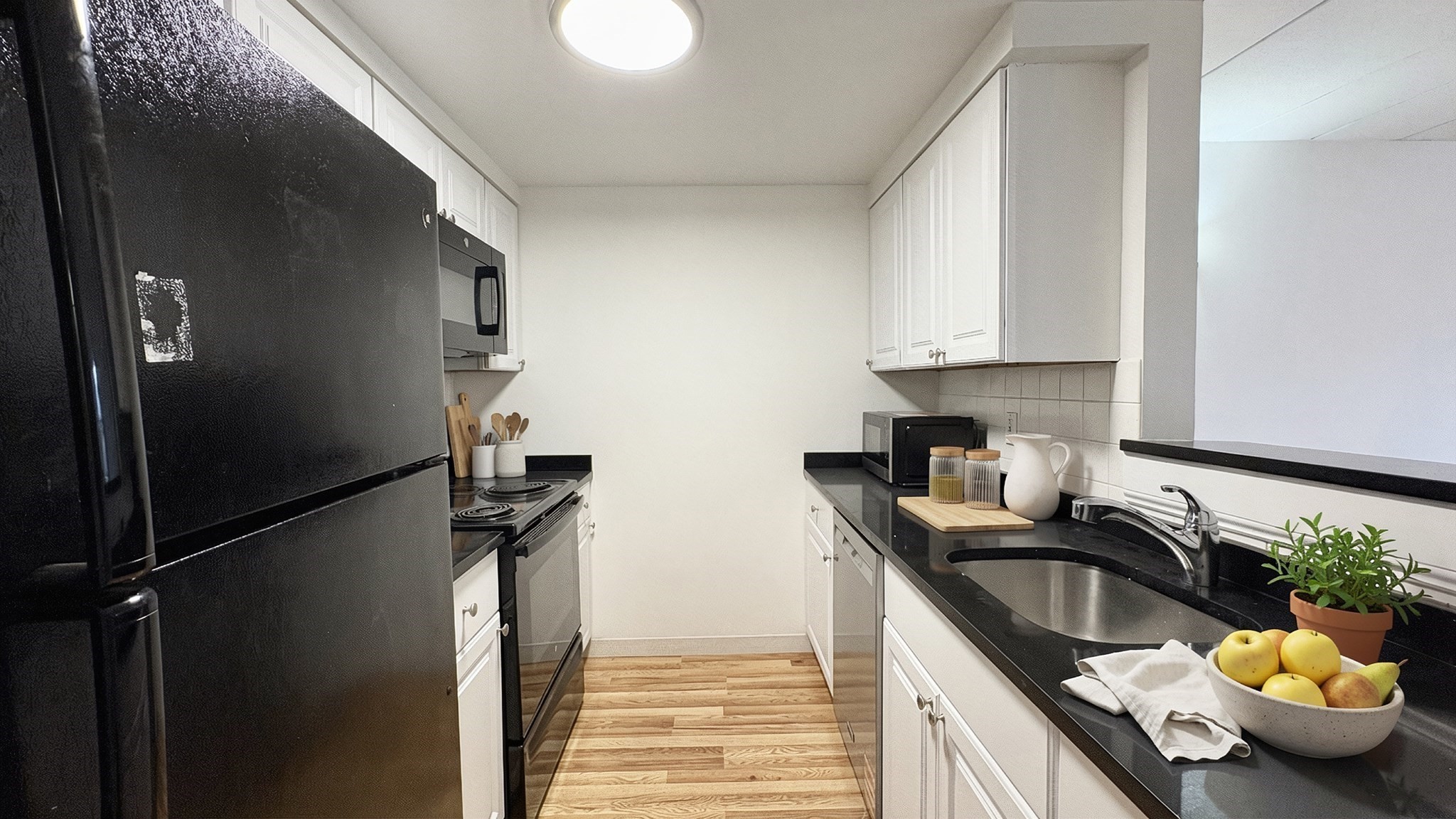 1933 Commonwealth Avenue # 410 Property Photo 3