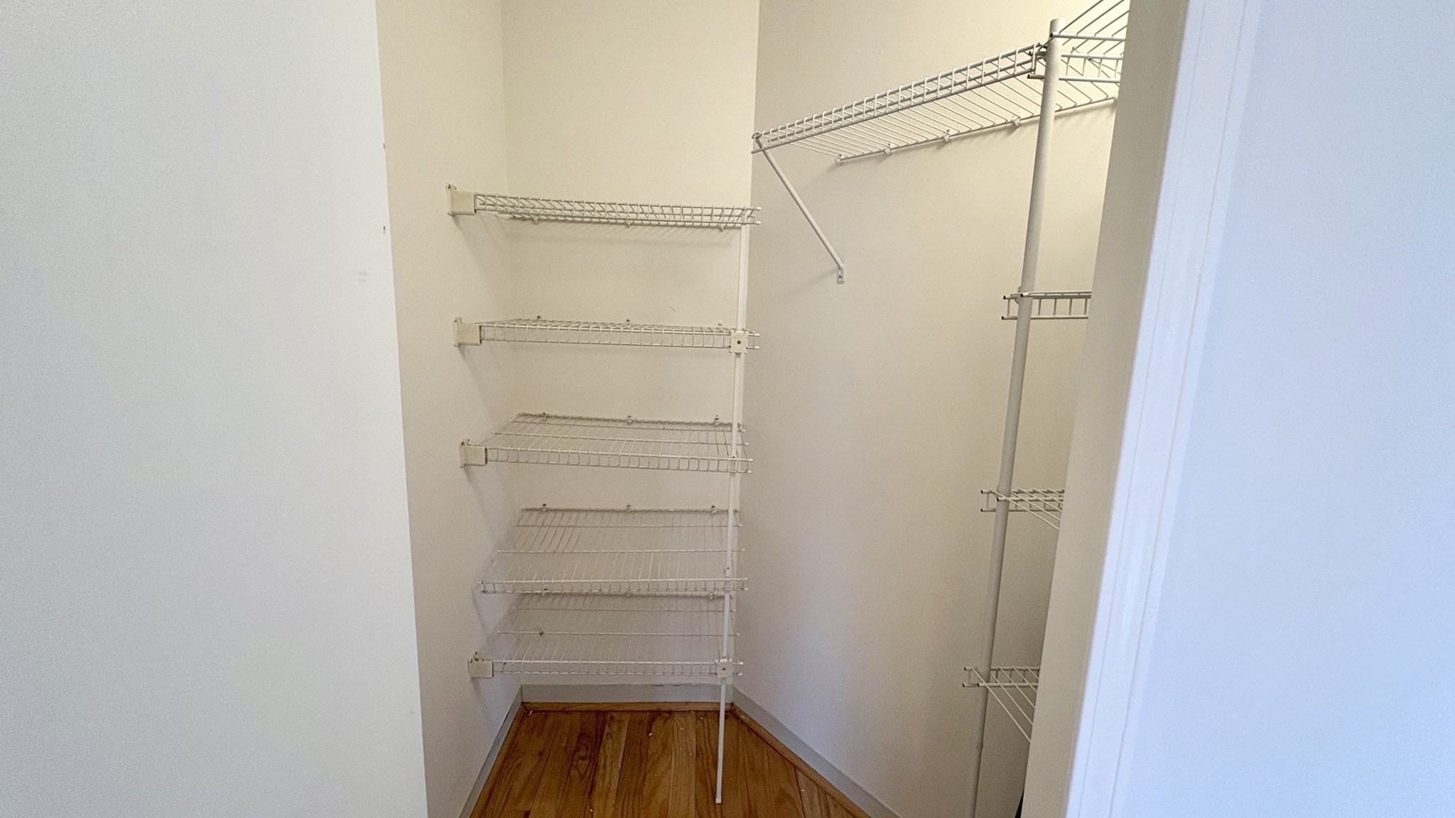 1933 Commonwealth Avenue # 410 Property Photo 8
