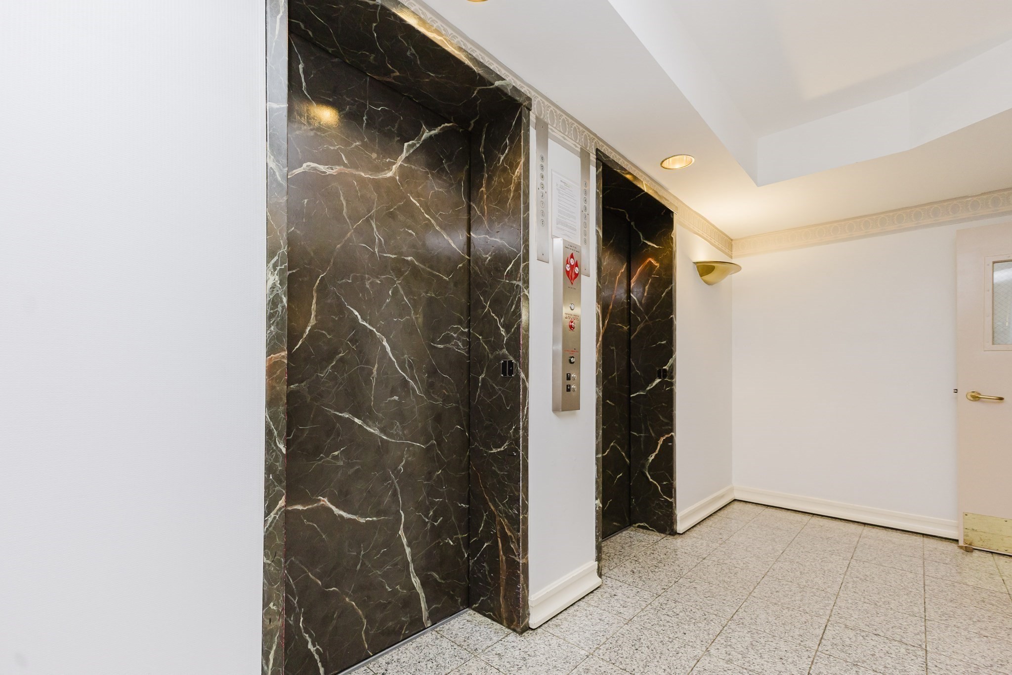 1933 Commonwealth Avenue # 410 Property Photo 20