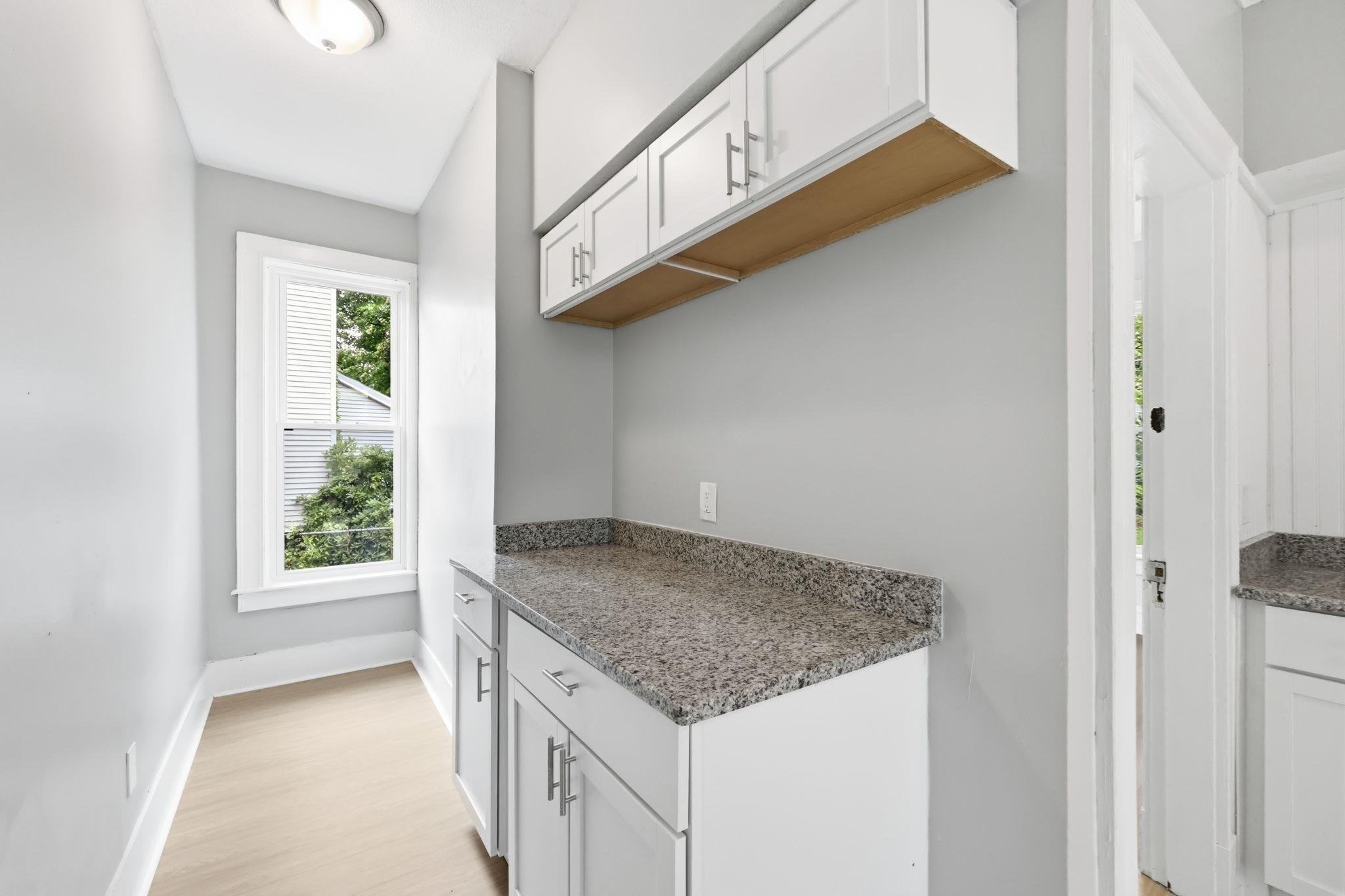 29 Yale St Property Photo 8
