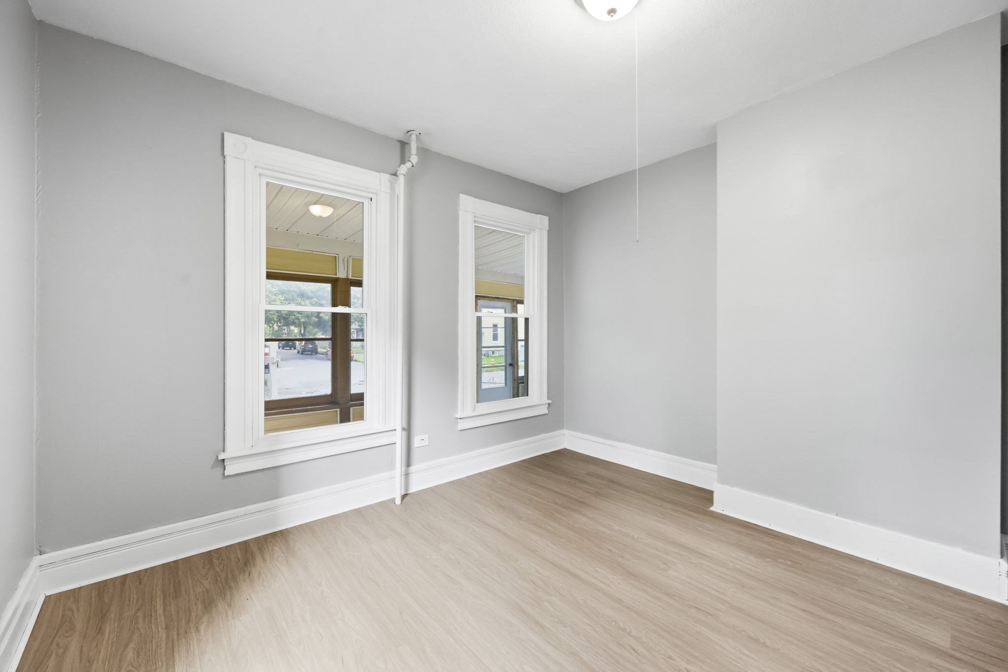 29 Yale St Property Photo 10