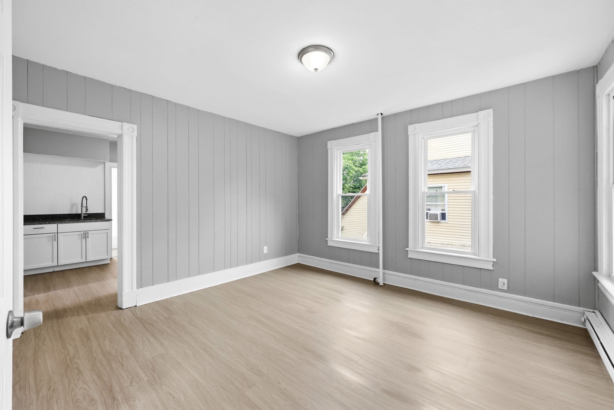 29 Yale St Property Photo 17