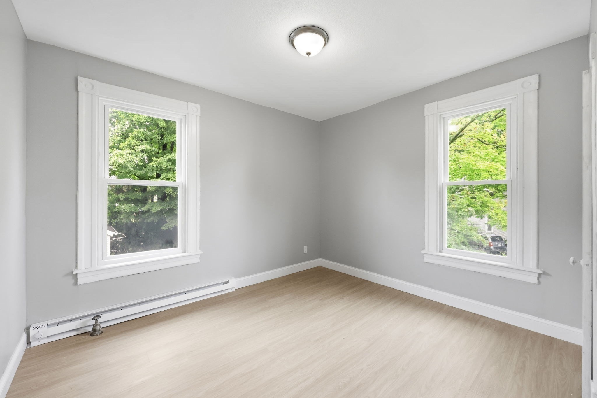 29 Yale St Property Photo 25