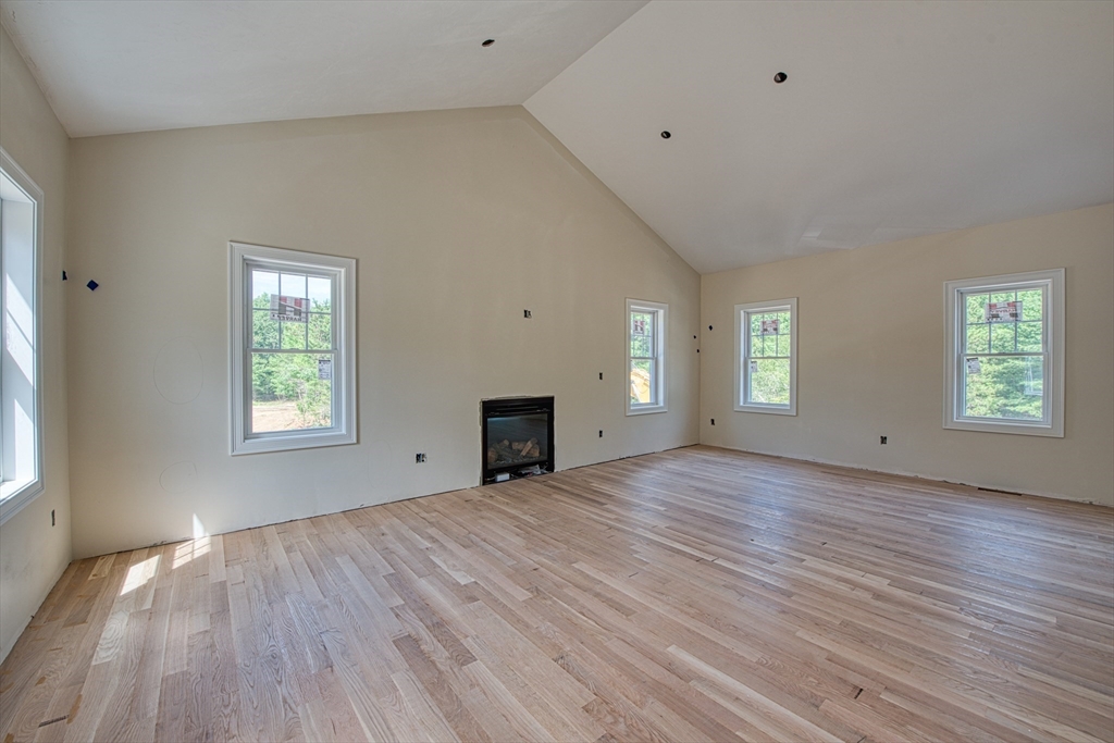 4 Sherwood Lane Property Photo 11