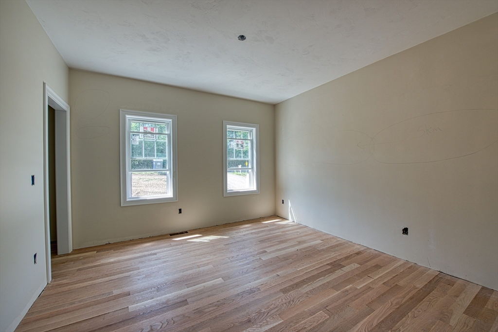 4 Sherwood Lane Property Photo 12