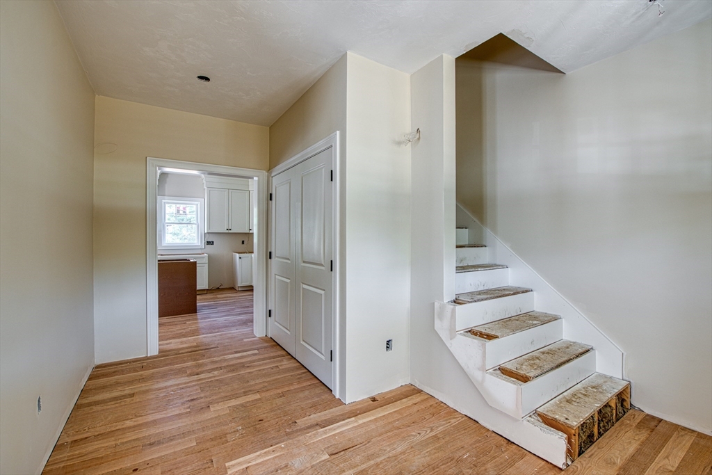 4 Sherwood Lane Property Photo 13