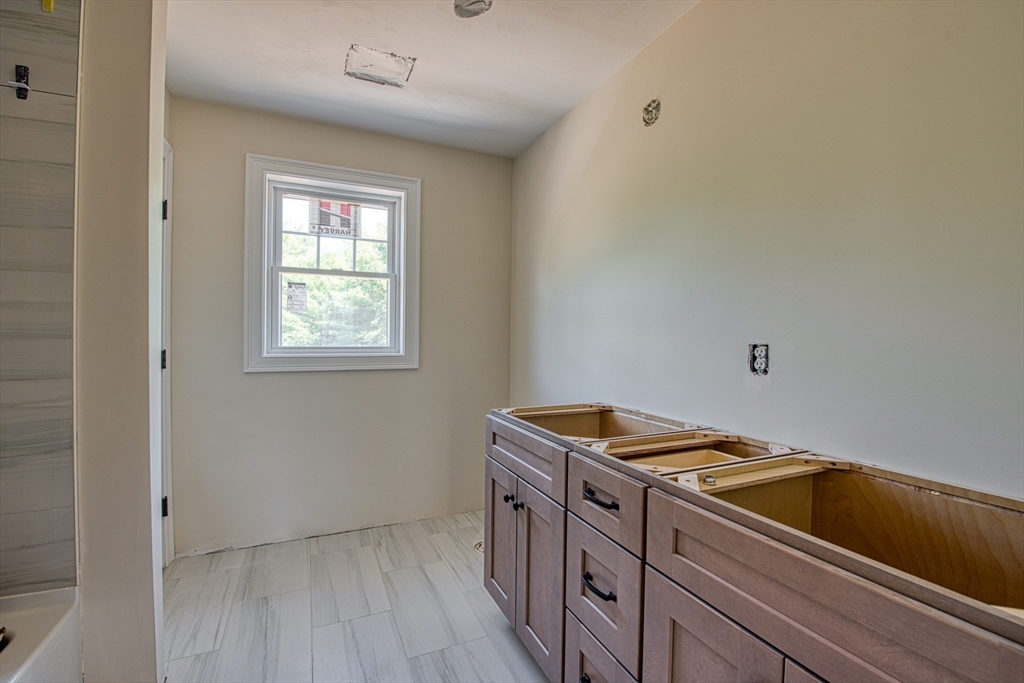 4 Sherwood Lane Property Photo 14