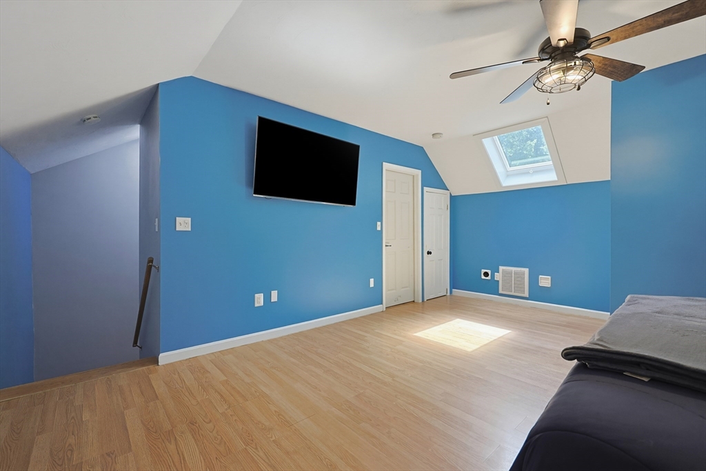 333 Union Street Property Photo 28
