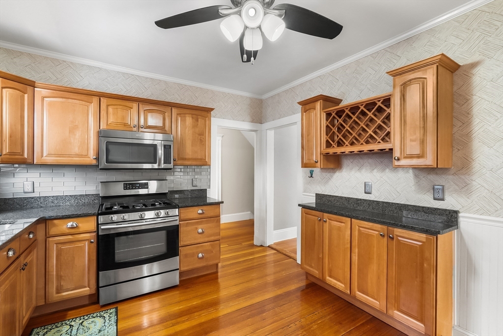 27 Peirce Ave Property Photo 15