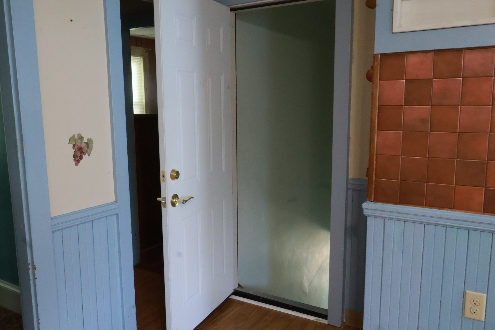 18 Peck Ave Property Photo 23