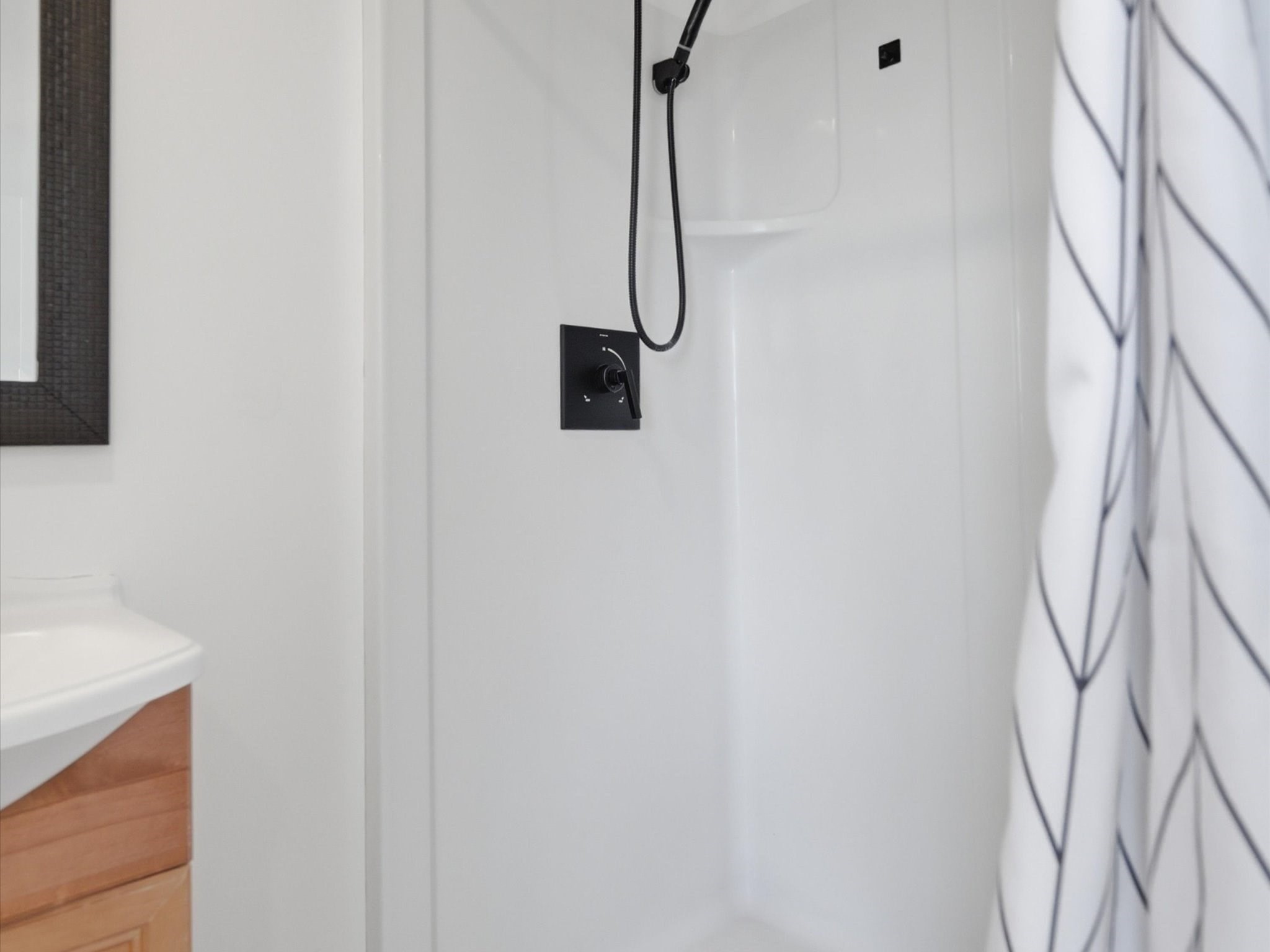 53 Osborne Street Property Photo 36