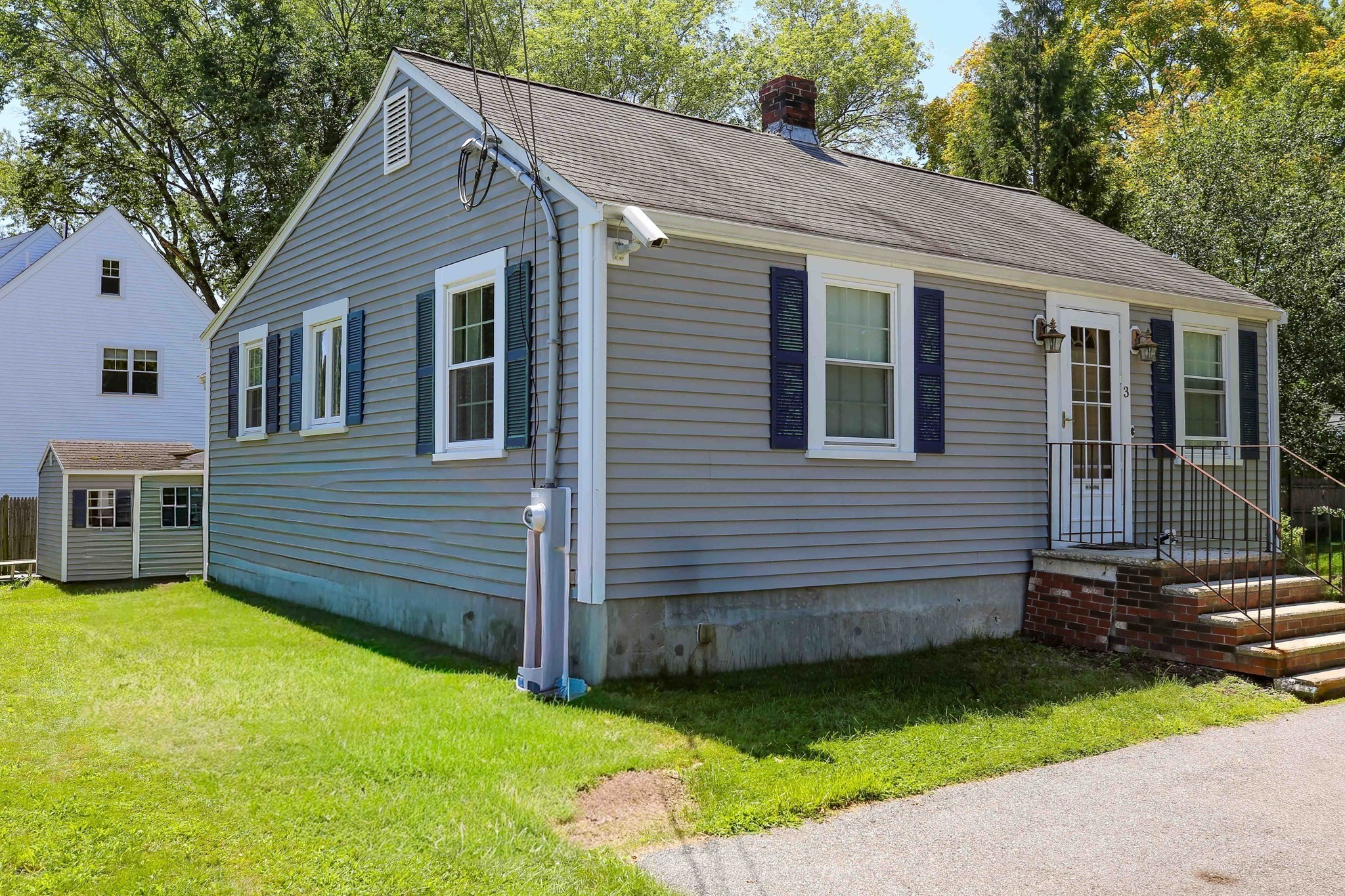 3 Fairview Ave Property Photo 3