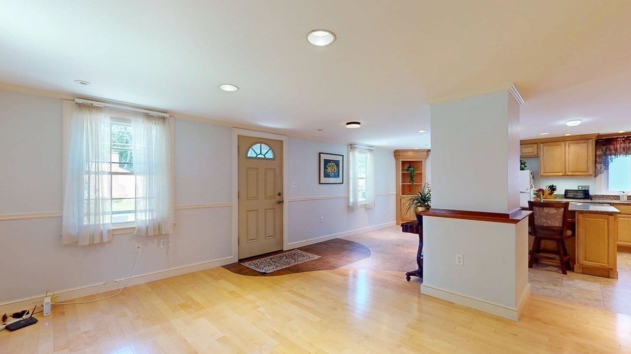 3 Fairview Ave Property Photo 6