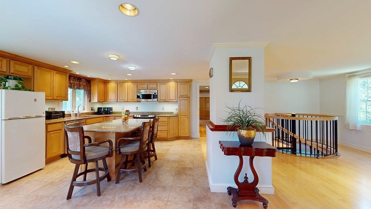 3 Fairview Ave Property Photo 11