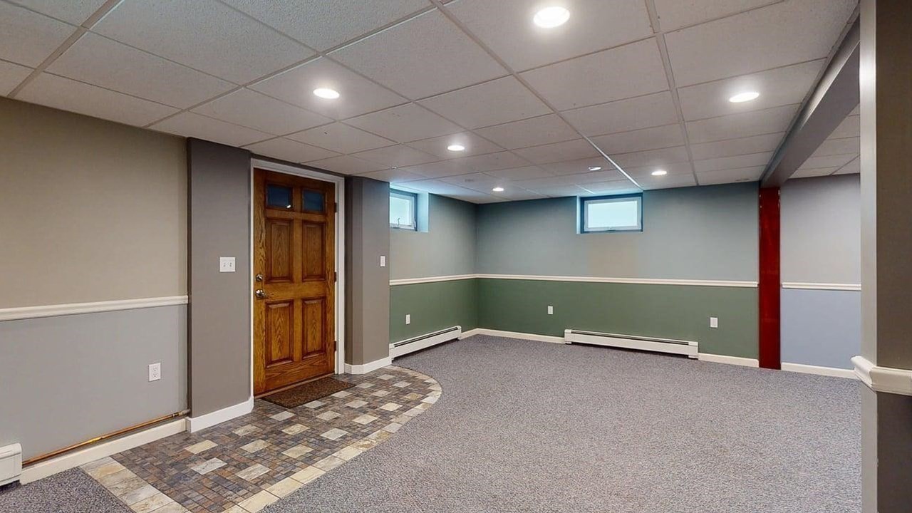 3 Fairview Ave Property Photo 35