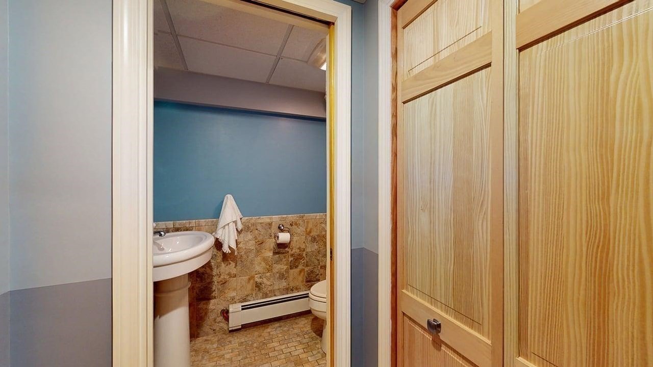 3 Fairview Ave Property Photo 37