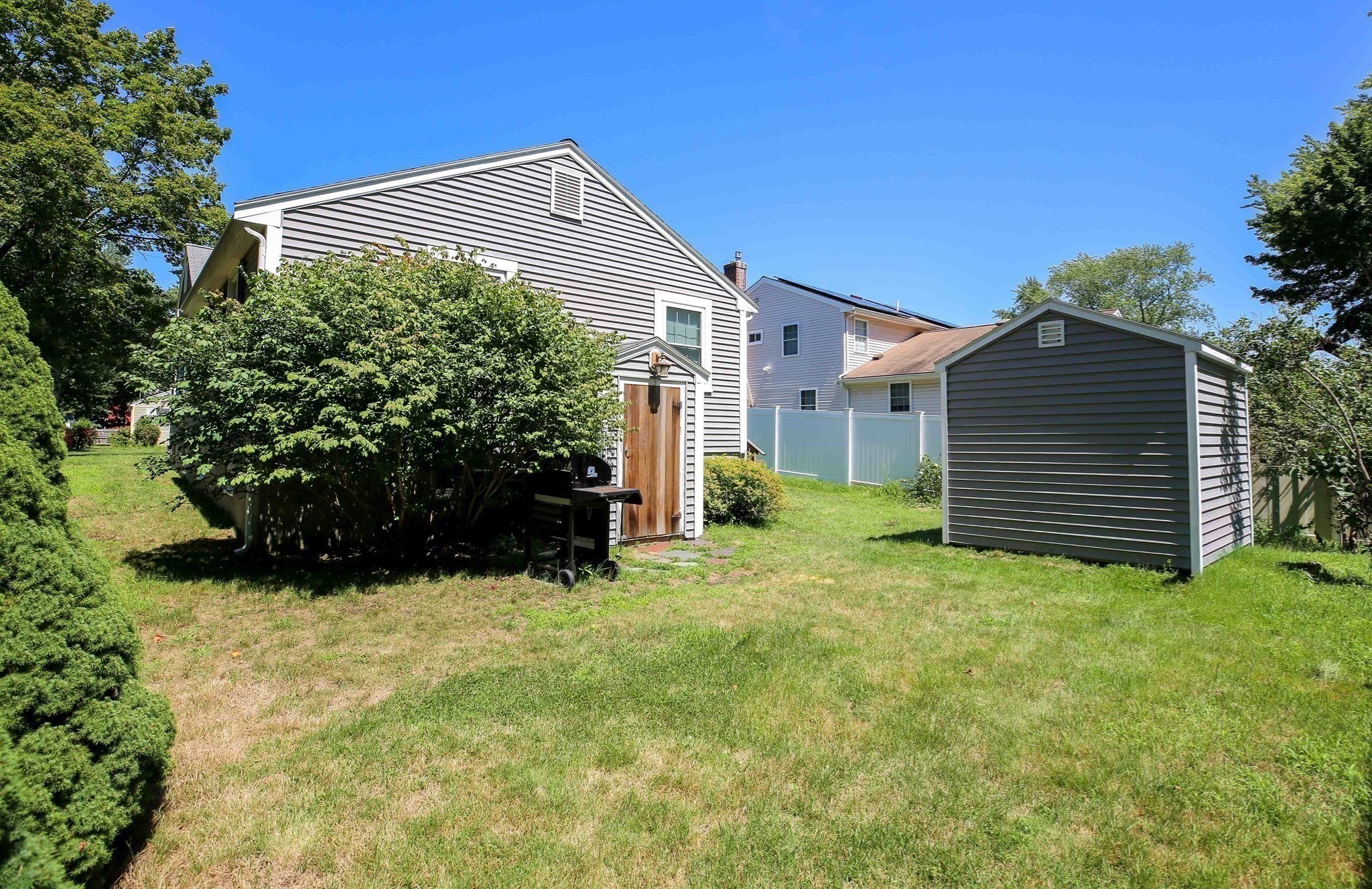 3 Fairview Ave Property Photo 40
