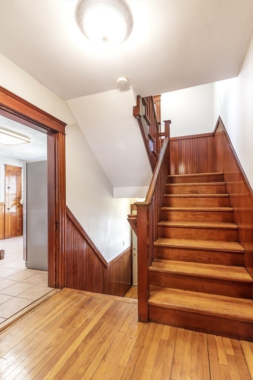 242 Beacon St Property Photo 21