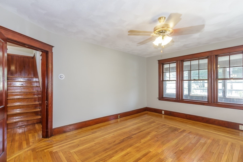 242 Beacon St Property Photo 23