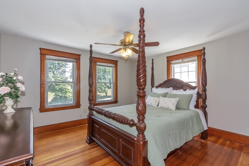 242 Beacon St Property Photo 28
