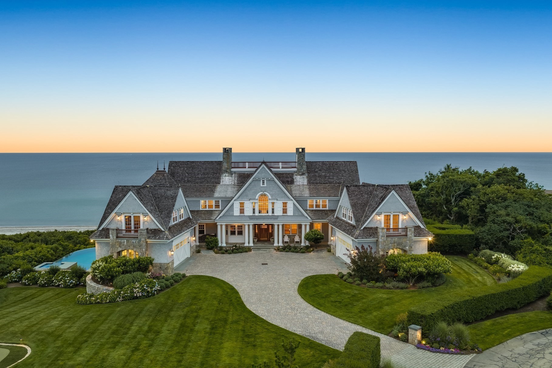 12 Foxcroft Ln