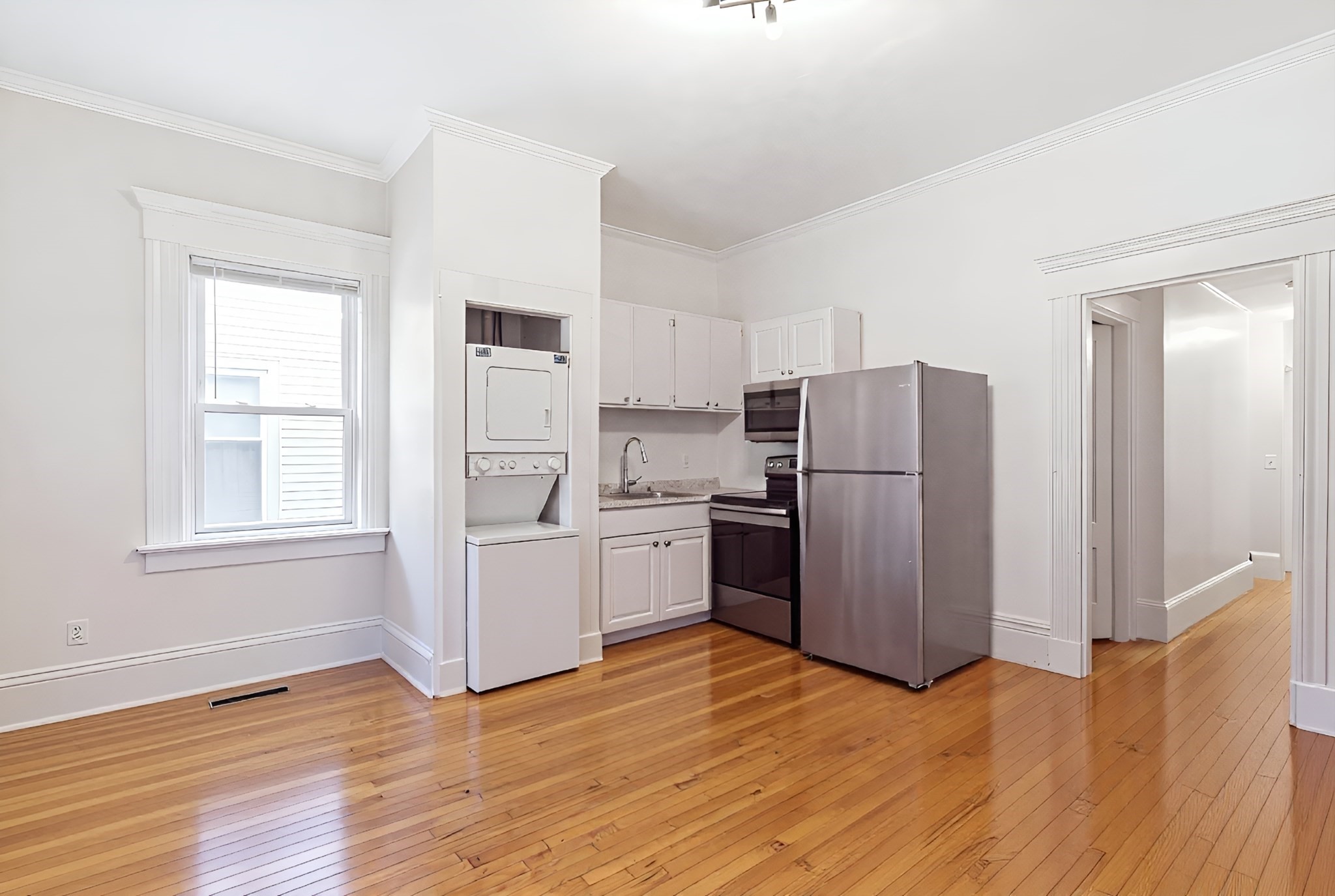 48 Camp St # 2 Property Photo 6