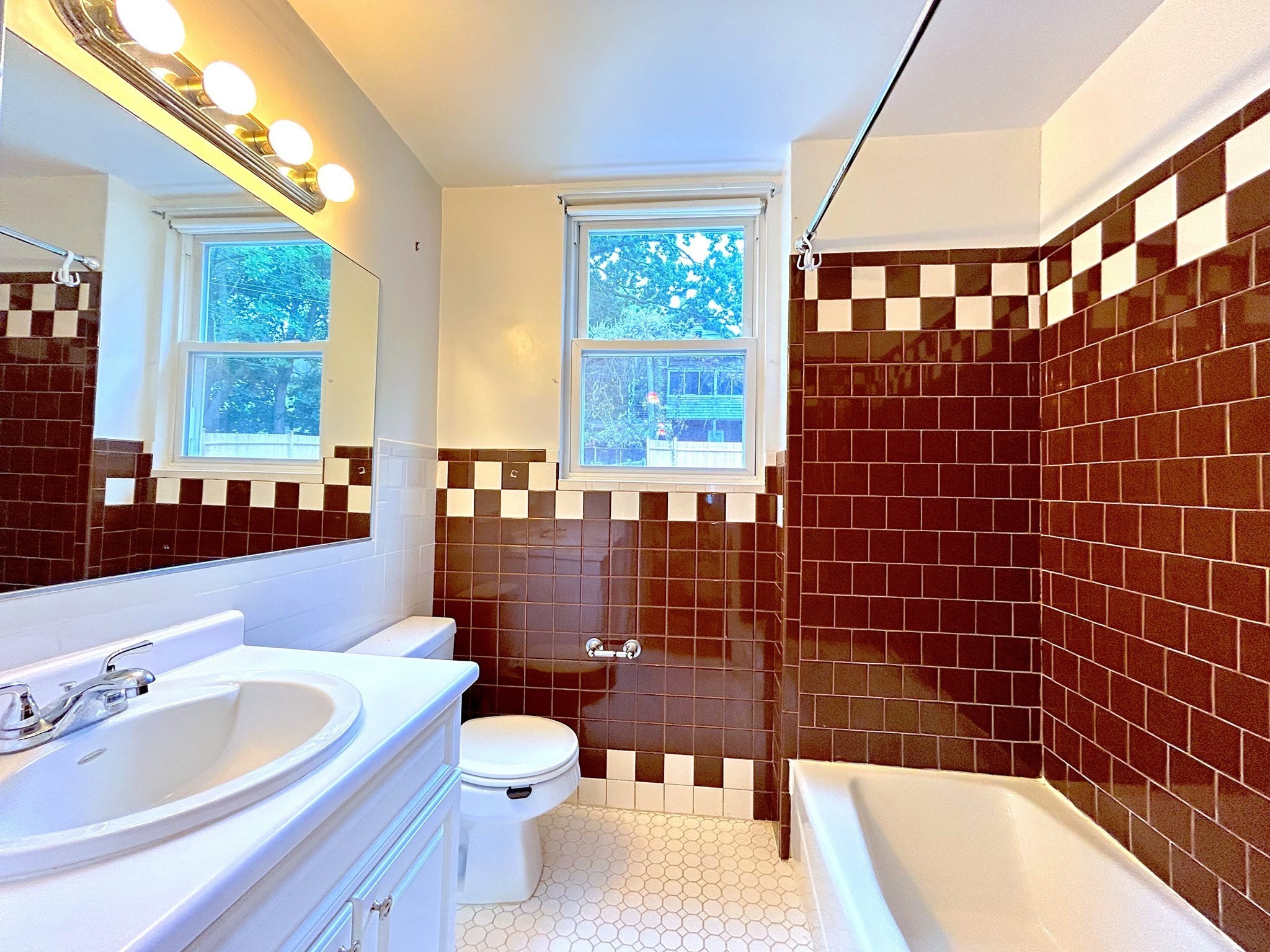 26 Sargent St # 1 Property Photo 6