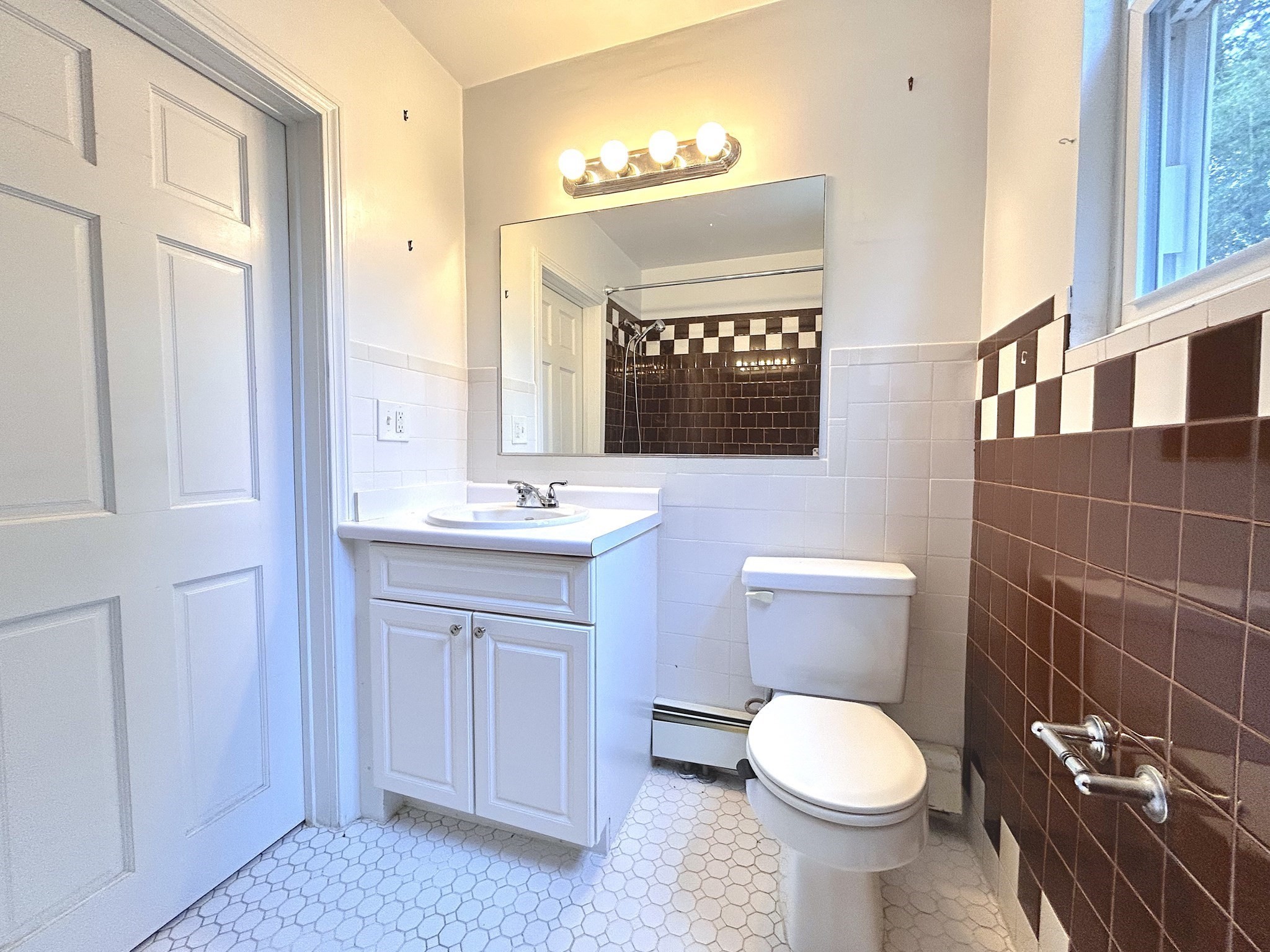 26 Sargent St # 1 Property Photo 7