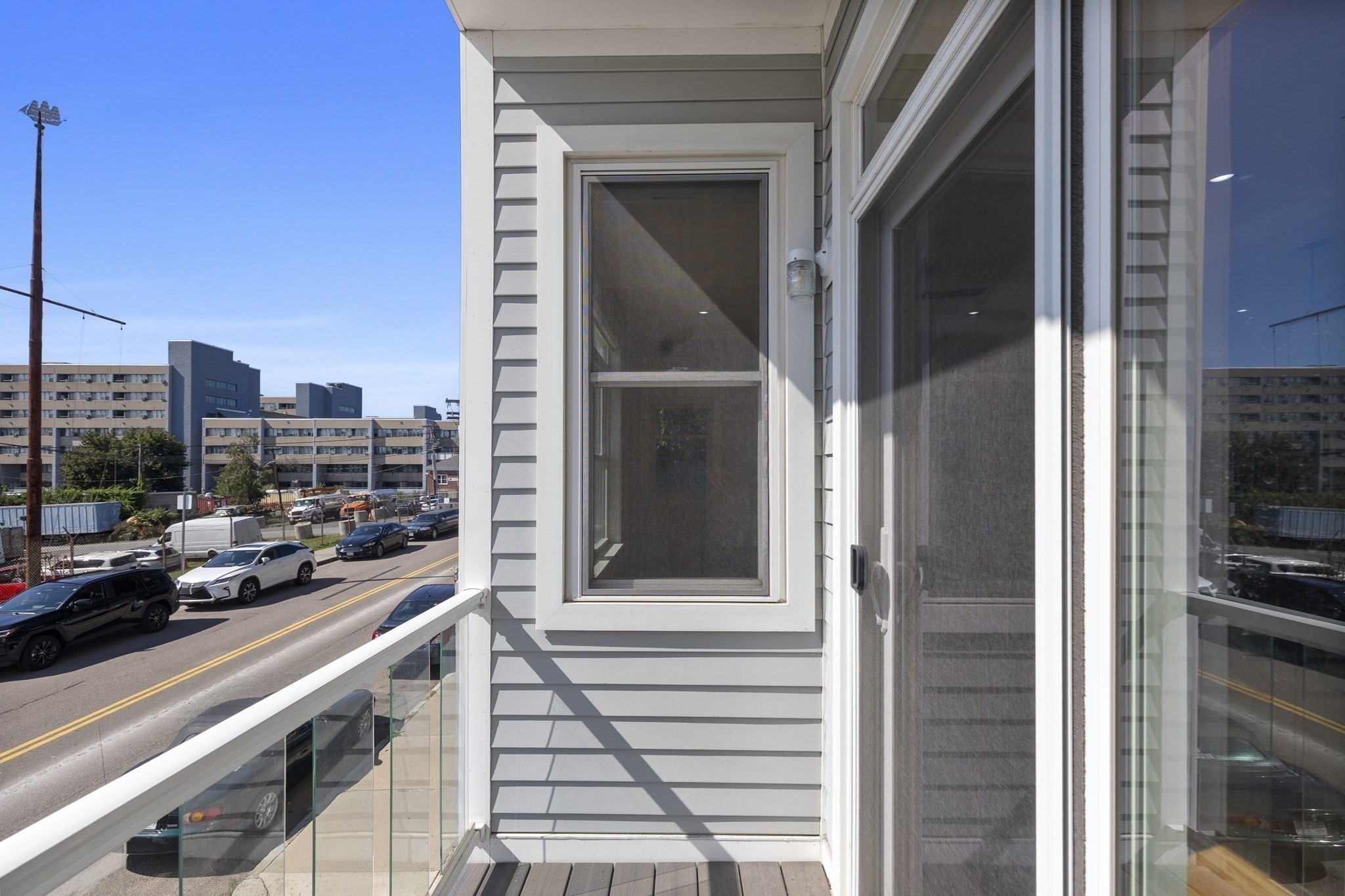 375 Border Street # 375 Property Photo 15