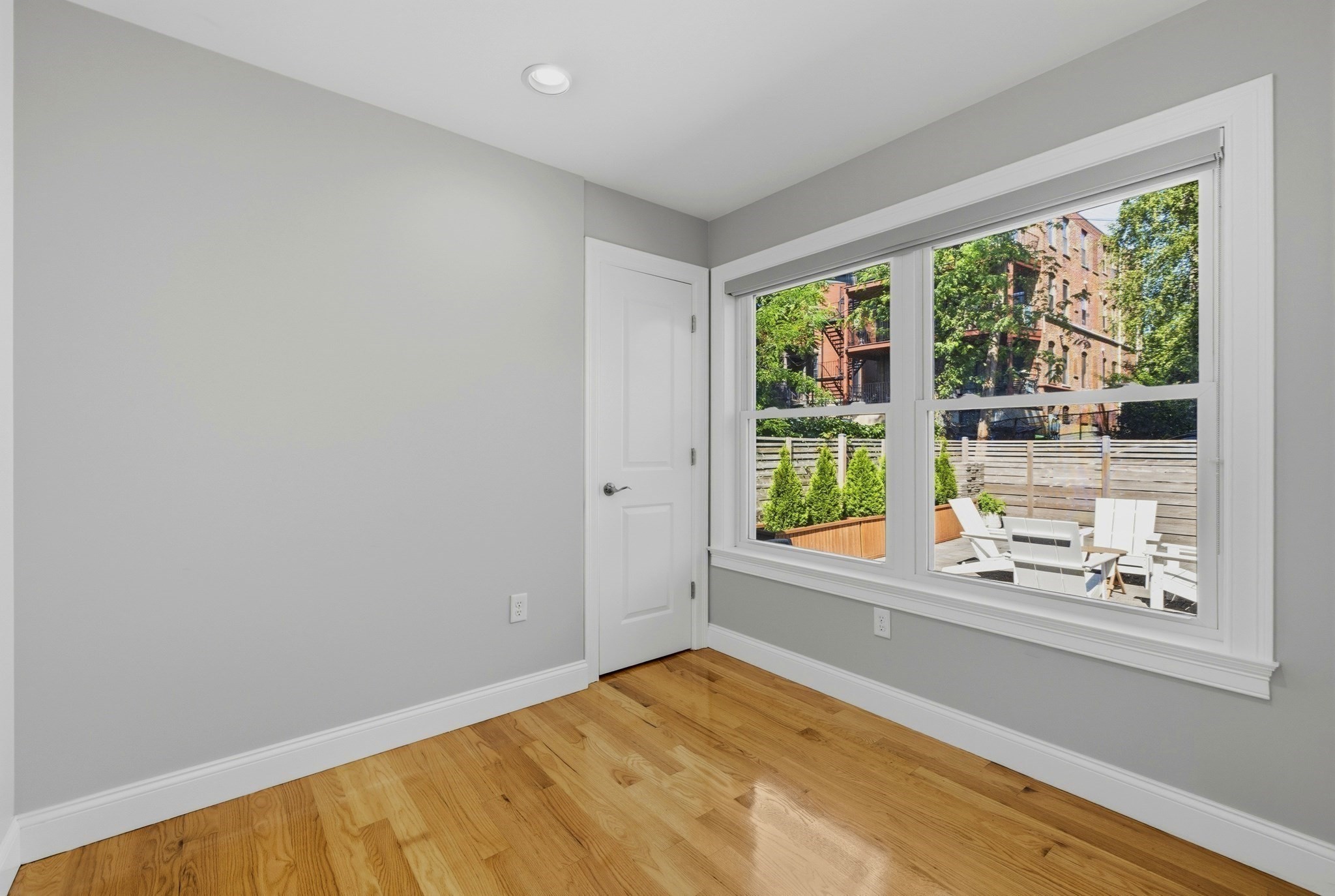 375 Border Street # 375 Property Photo 27