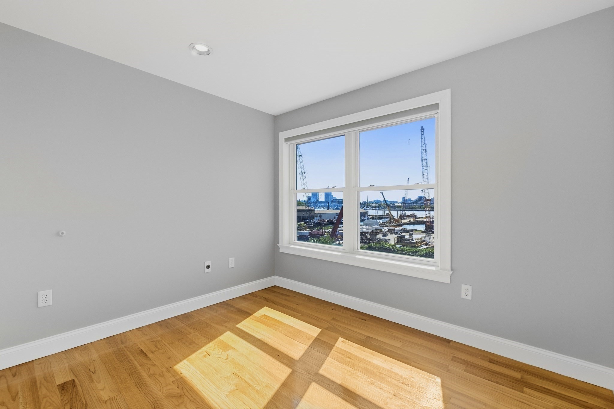 375 Border Street # 375 Property Photo 29