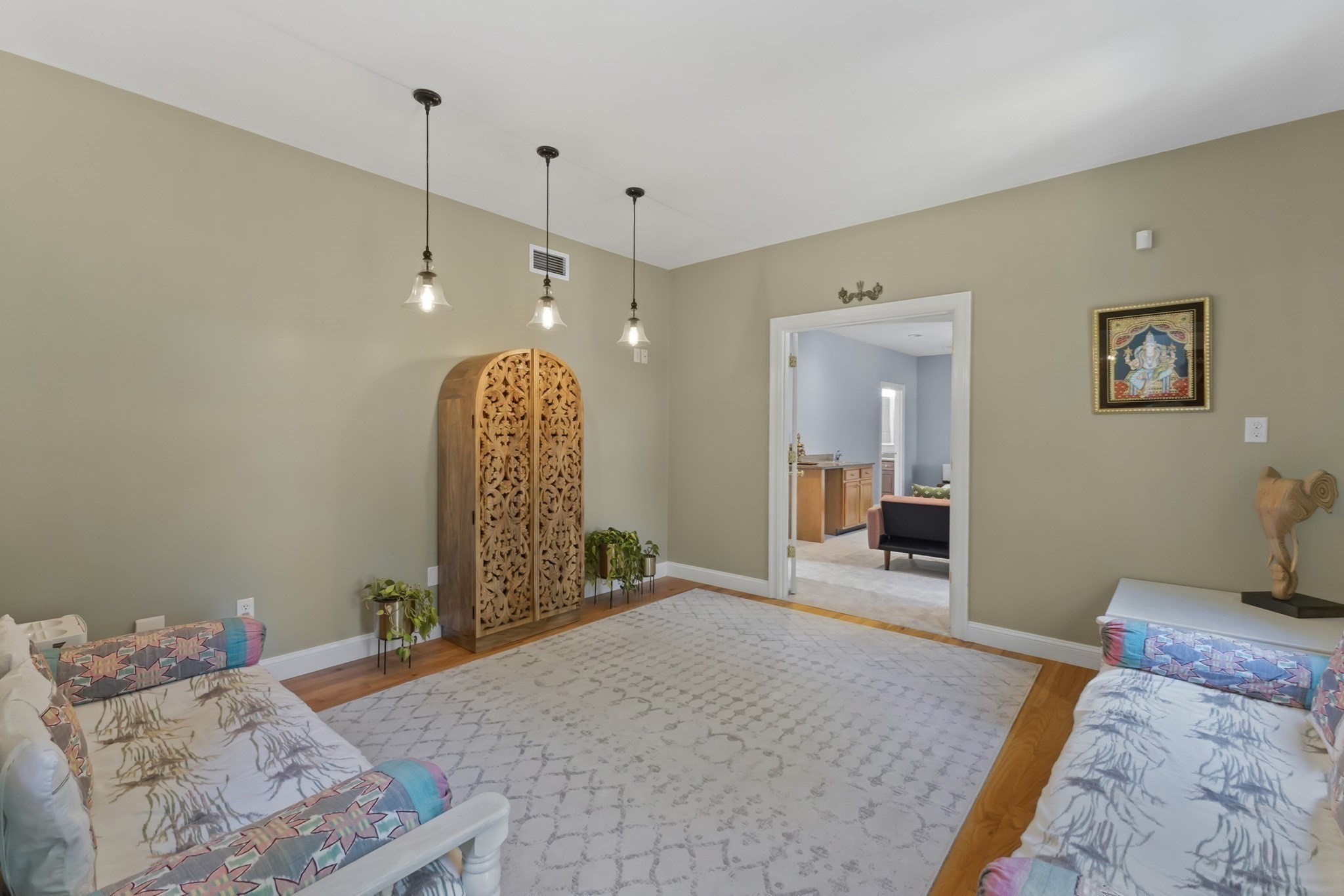 8 Karen Ln Property Photo 12