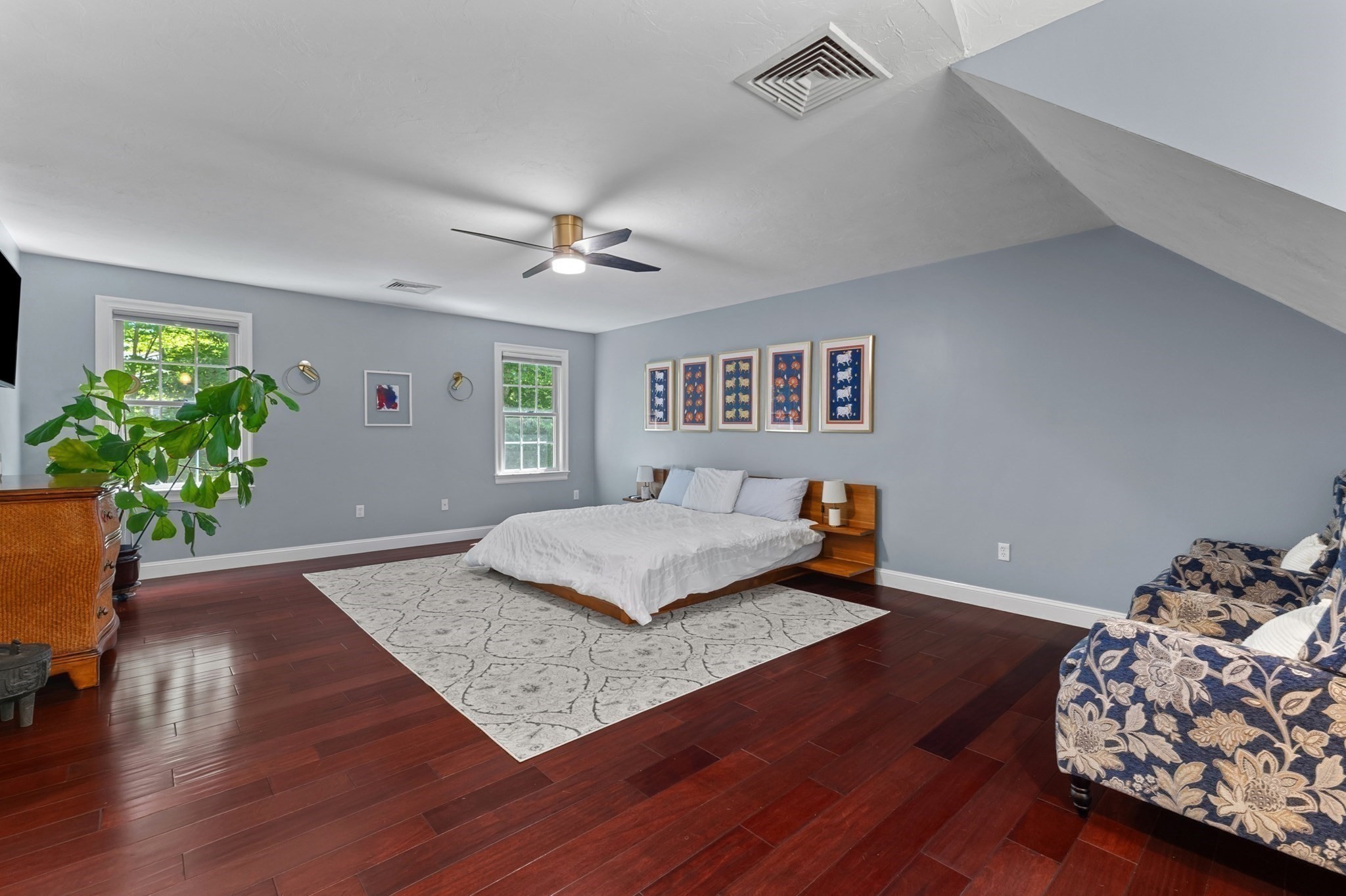 8 Karen Ln Property Photo 22