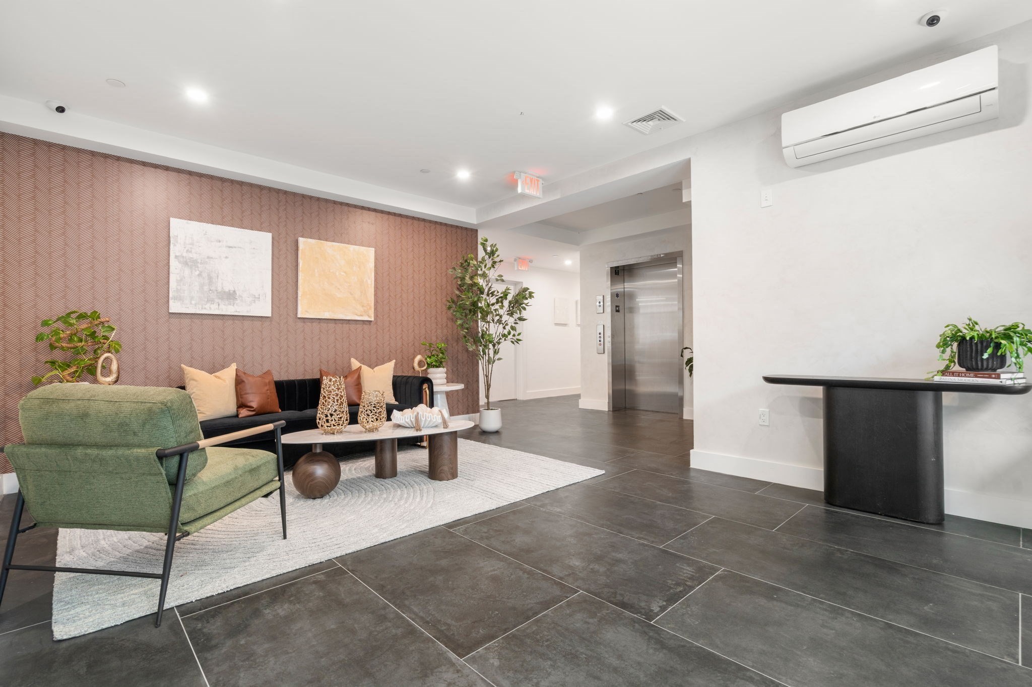 58 Kent # U304 Property Photo 17